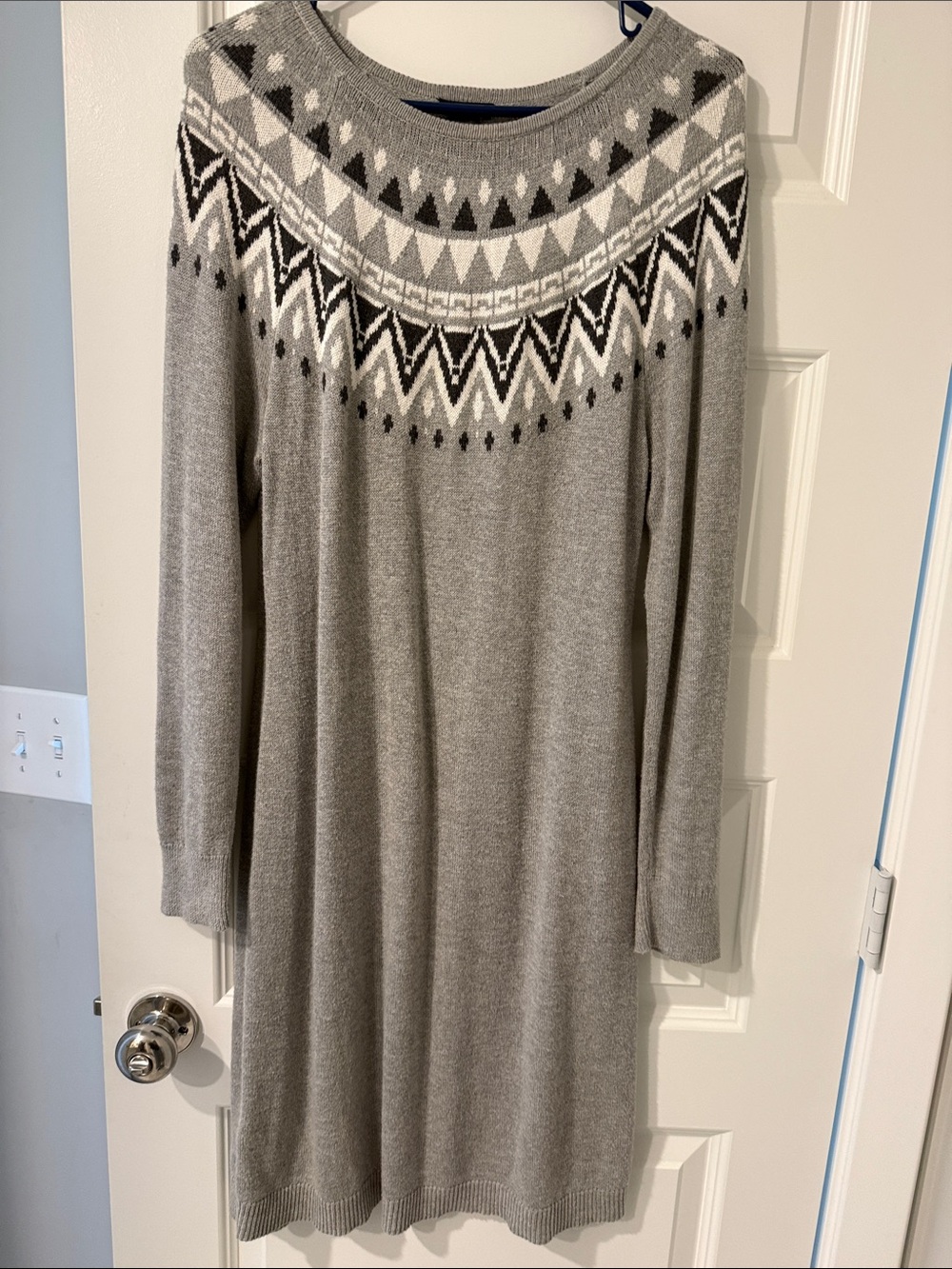 Gray Long-Sleeve Fair Isle Sweater Dress ANN TAYLOR M medium Knee length white